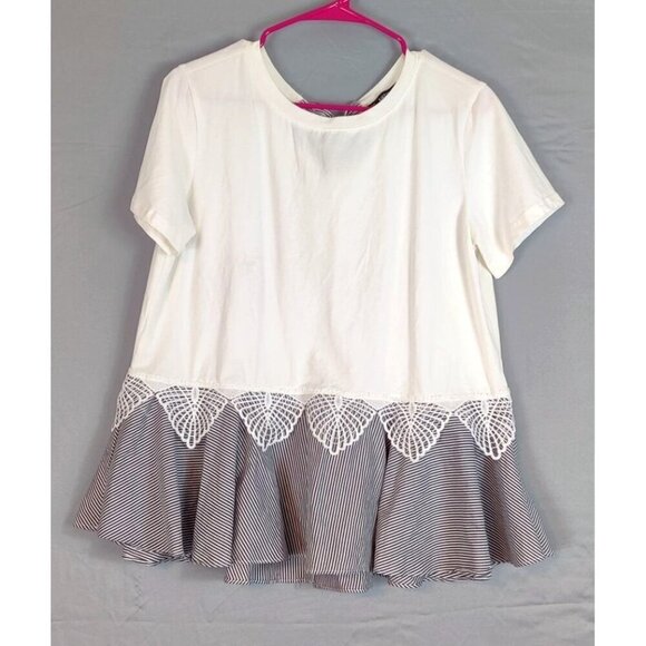 Shein Blouse Ruffel & Lace Edging Flair Cotton Cottage Preppy Bow in Back - Picture 3 of 9